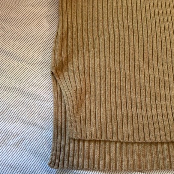 H&M Sleeveless vest - Picture 4 of 5